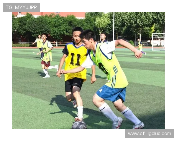 国际部足球赛激烈开赛 各国代表队展开角逐 展现青春风采与团队精神