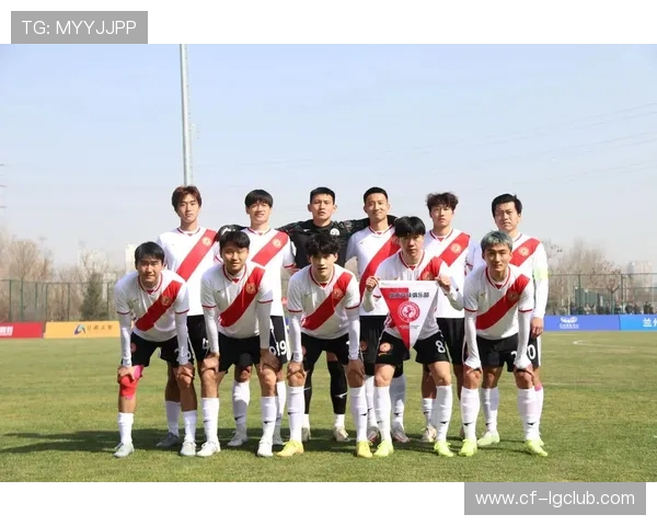 足球与雷霆战靴的完美融合 探索运动科技与竞技表现的极限